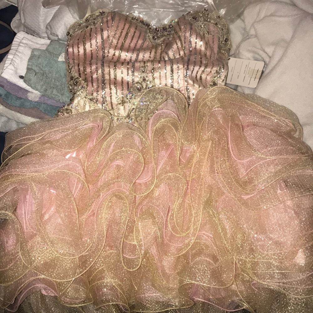 Sherri Hill Beautiful pink and gold prom dress!!